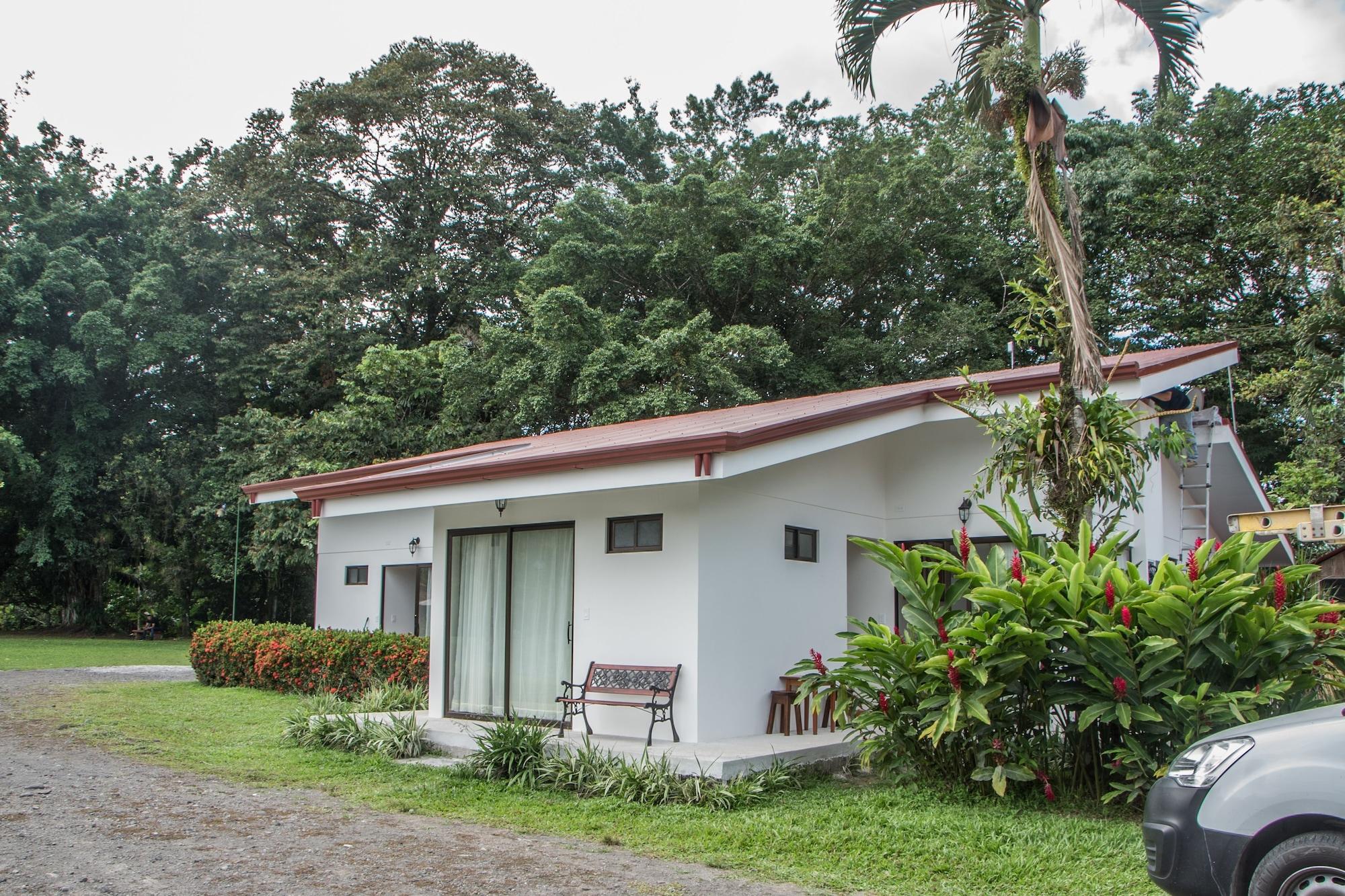 Hotel Eco Arenal La Fortuna Exterior photo